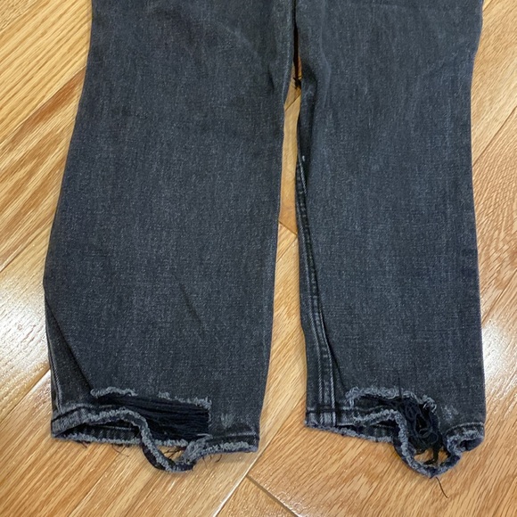 A&F The Ankle Straight Ultra High-Rise Jean in Ripped Black, Size 27 Short (4S) - Picture 12 of 12